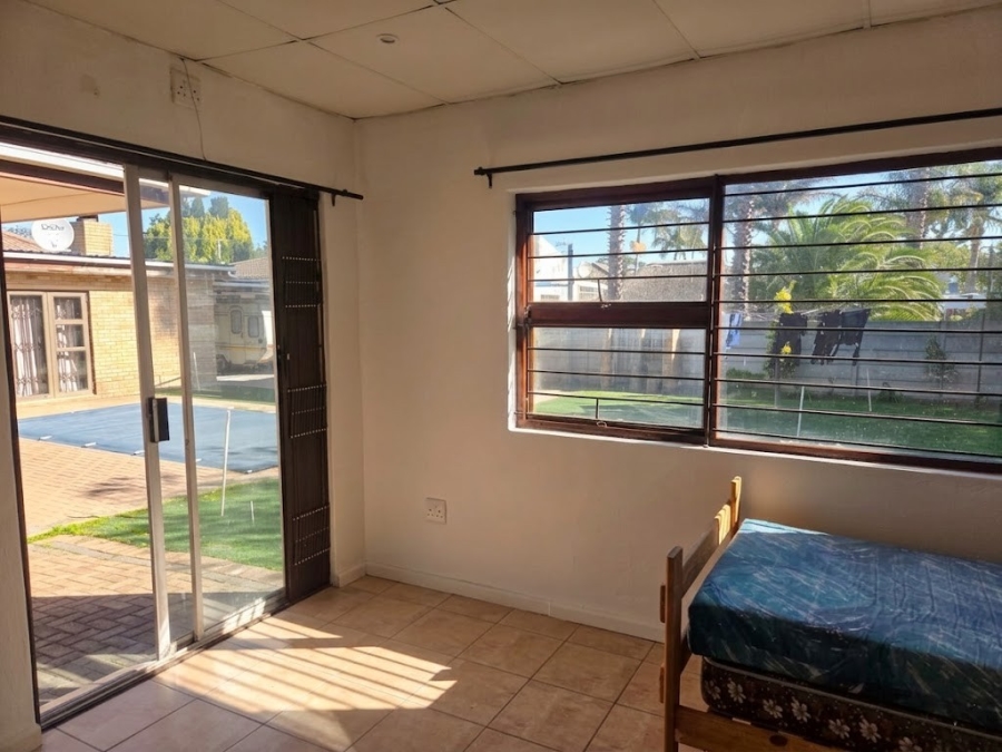 4 Bedroom Property for Sale in Soneike Western Cape